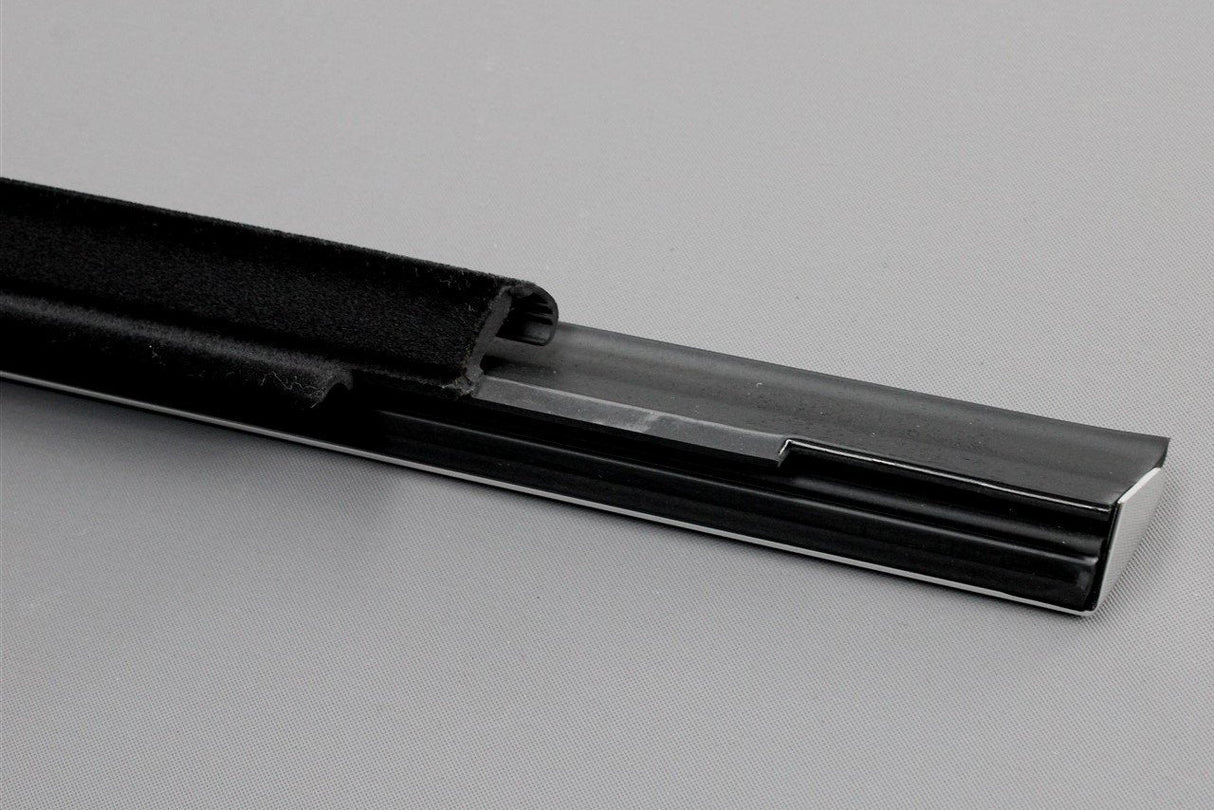 Audi A4 B9 2016-On front outer window seal chrome (right) 8W0853284E 2ZZ