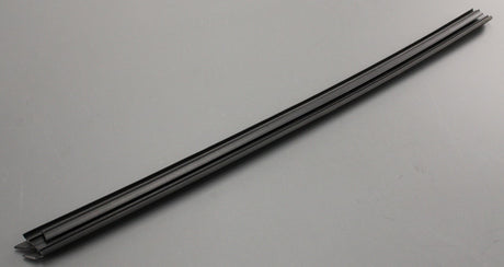 Range Rover Evoque 19-on front window aperture seal (left) LR123686