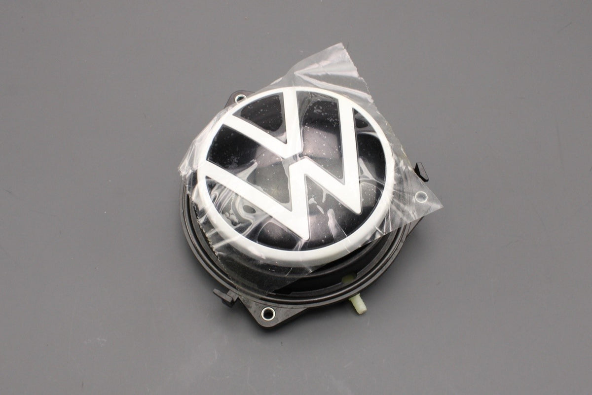 VW ID.3 2020-on boot lid tailgate emblem handle 10A827469B AWA, view 1