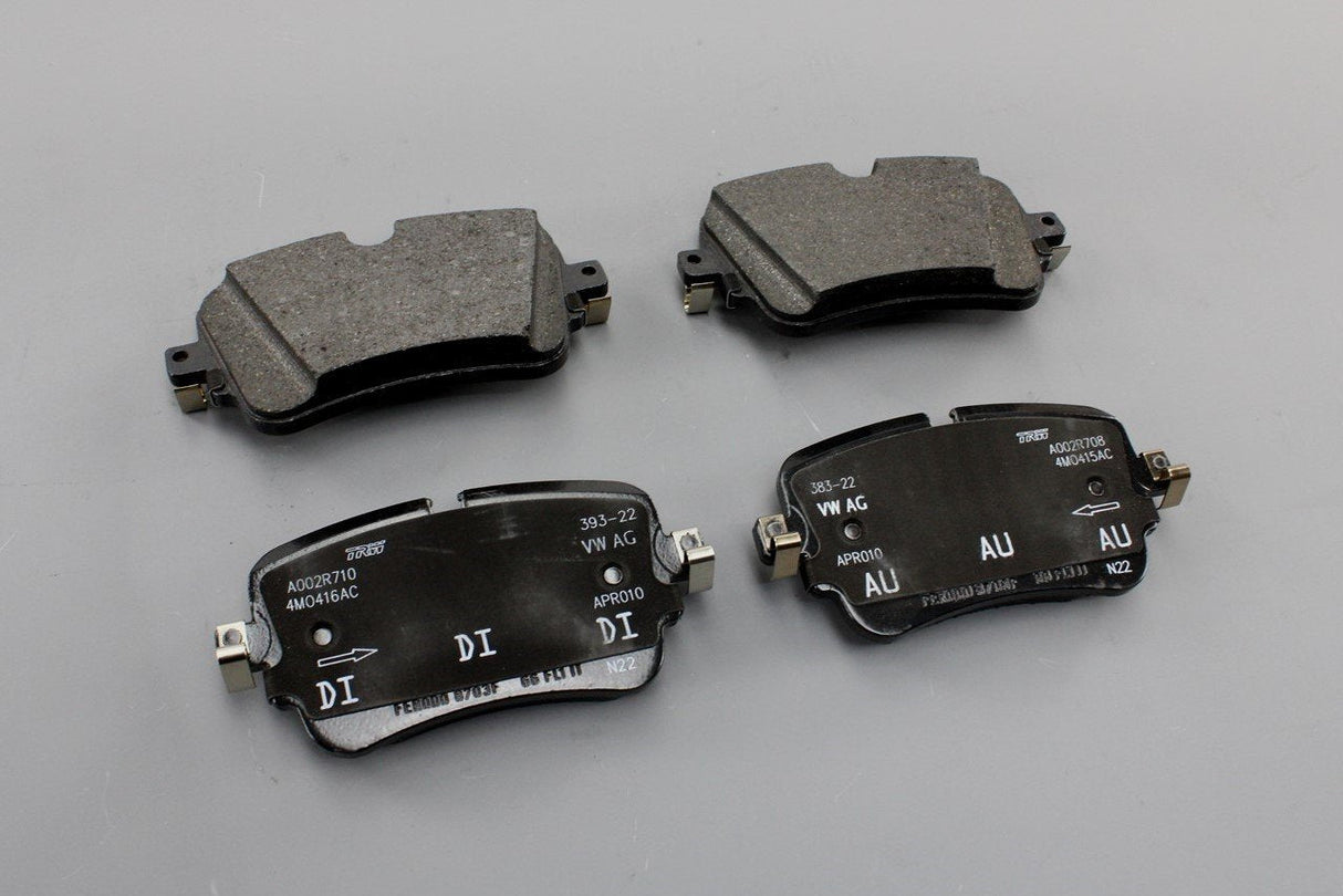 Audi A6 A7 A8 Q8 rear brake pads set 4M0698451BP