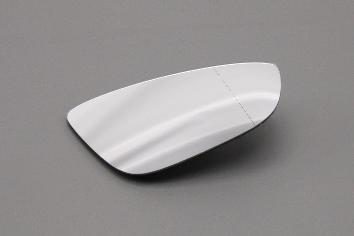 VW Beetle 2012-19 Beetle Cabriolet wing mirror glass (right) 5C5857522A