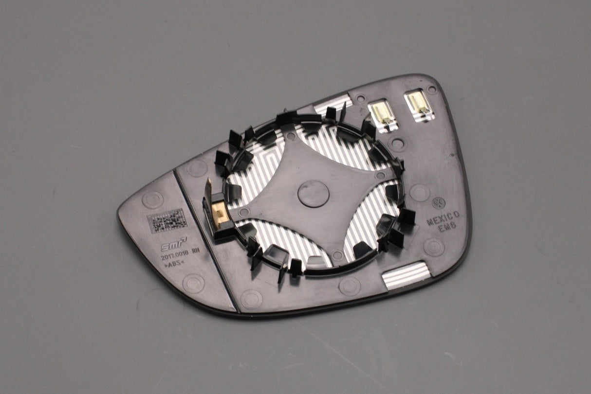 VW Beetle 2012-19 Beetle Cabriolet wing mirror glass (right) 5C5857522A