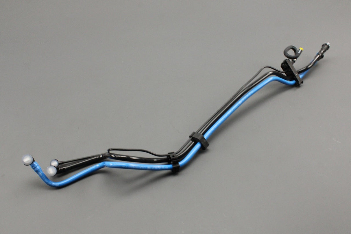 Audi Q7 4L 2007-2015 fuel feed/return pipes (rear) 7L8201082B