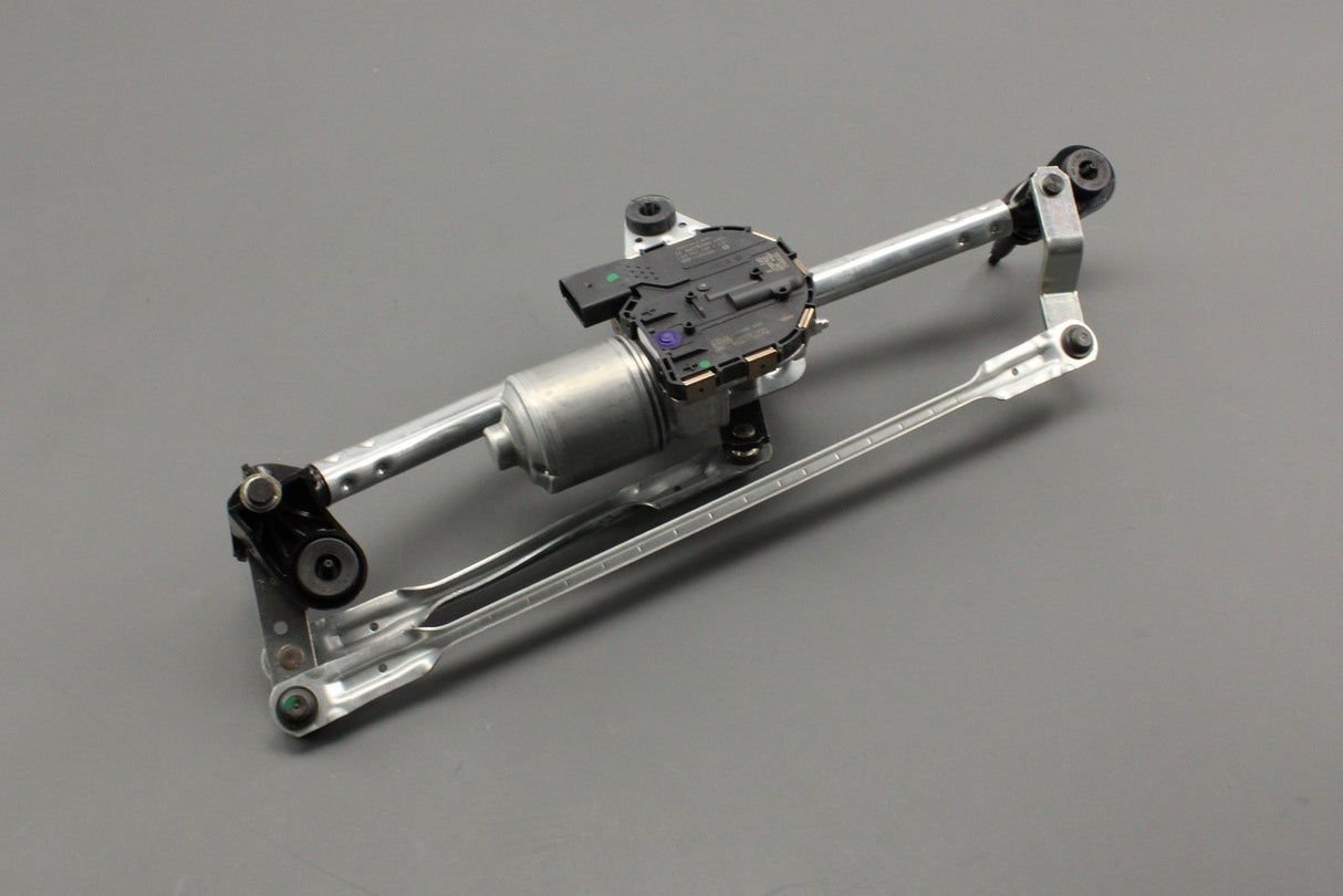Audi A3 S3 RS3 8V 2013-2020 RHD front wiper linkage & motor 8V2955023D