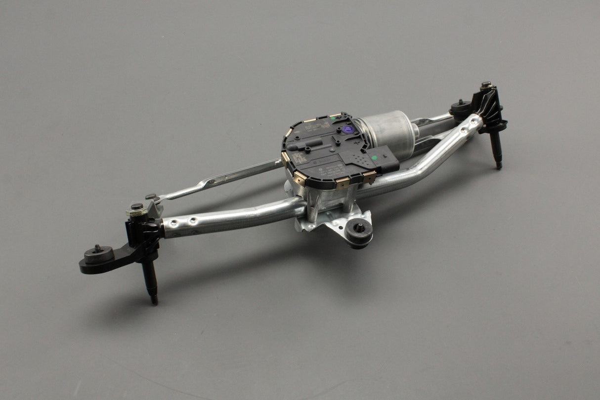 Audi A3 S3 RS3 8V 2013-2020 RHD front wiper linkage & motor 8V2955023D