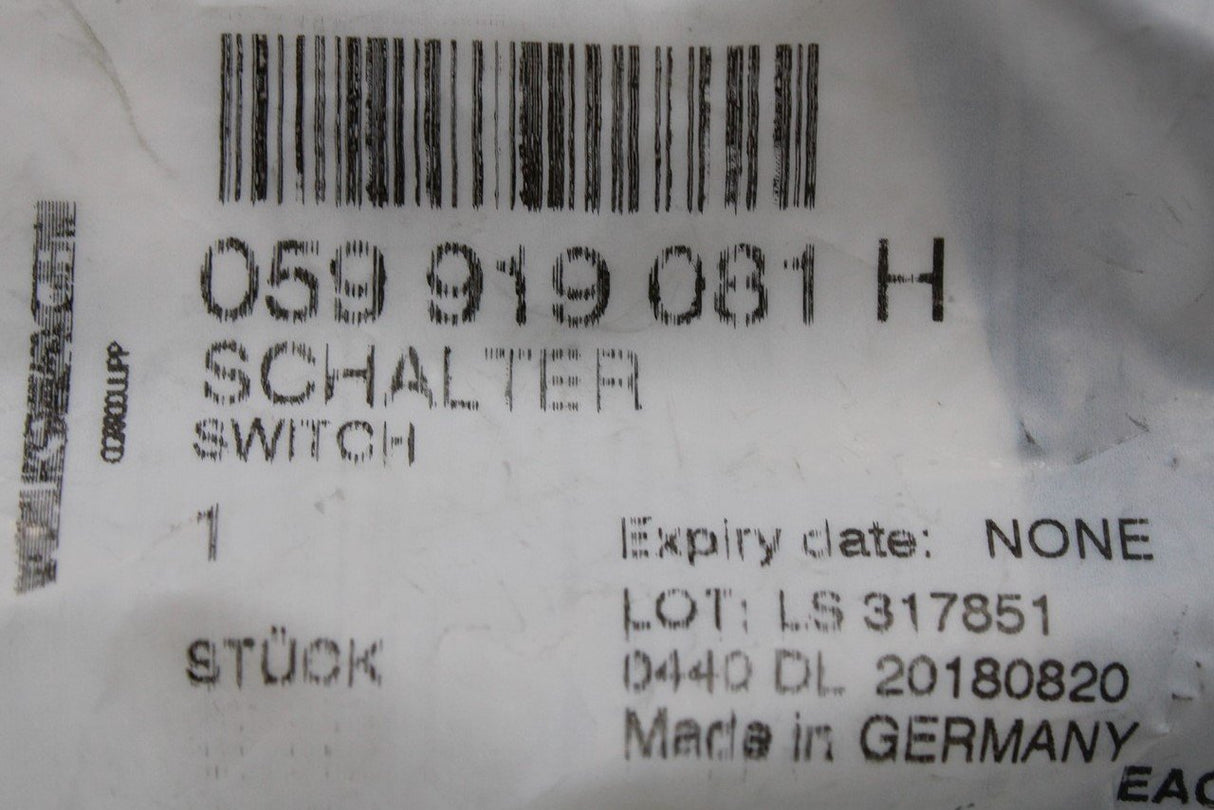 VW Touareg Audi A4 A6 A7 A8 Q5 Q7 oil pressure switch (2-pin) 059919081H