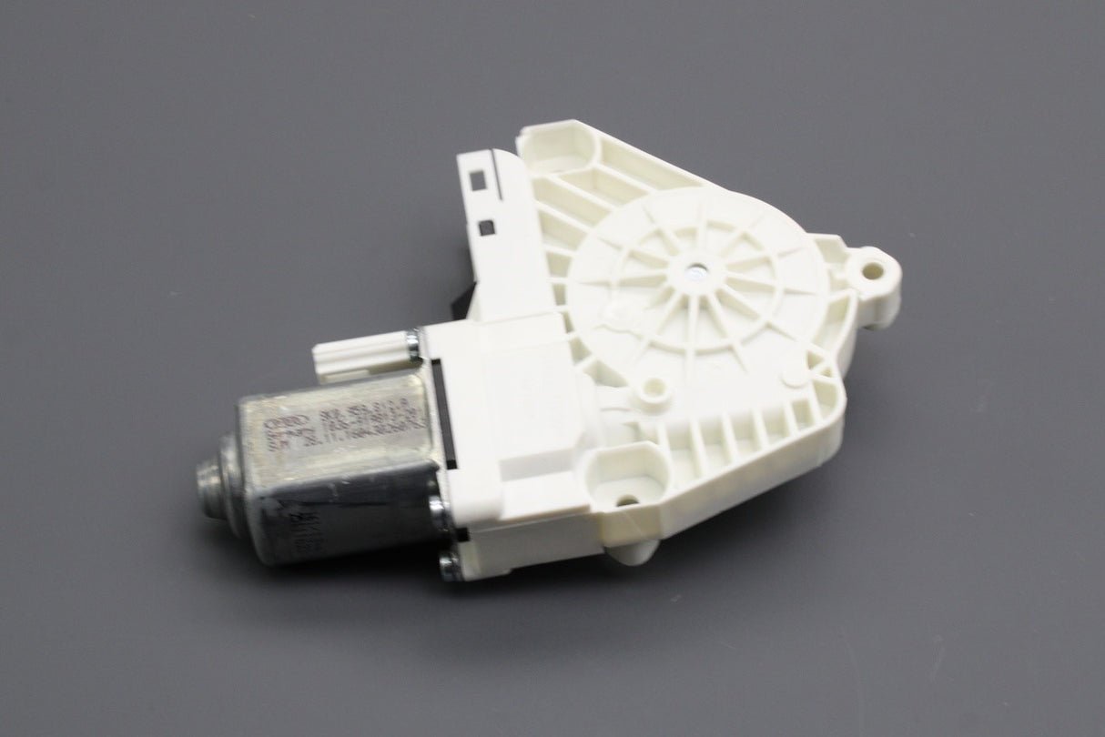 Audi A1 2011-2018 front window regulator motor (right) 8K0959802C