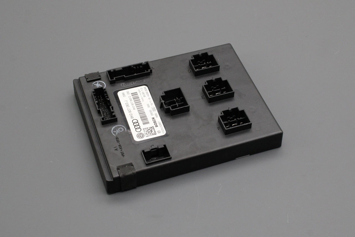 Audi A5 S5 Cabriolet 10-11 onboard supply control module 8K0907063J