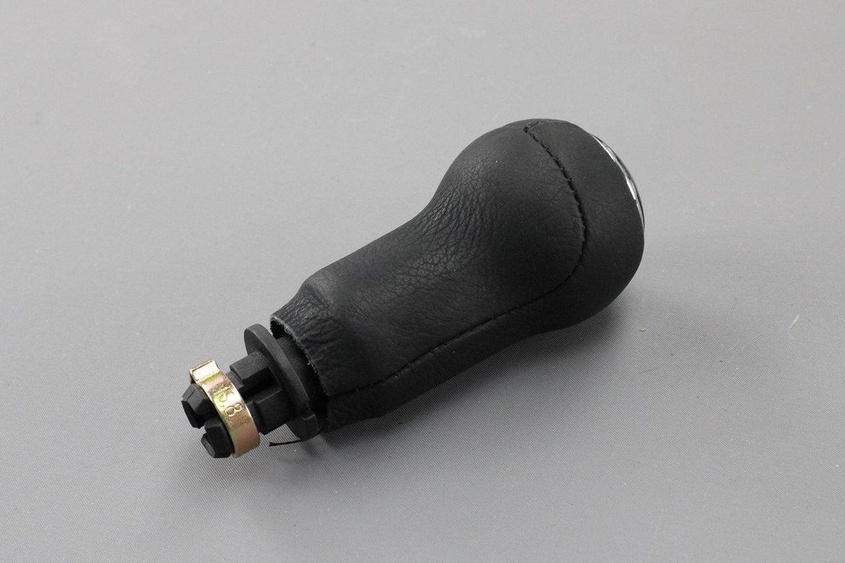 VW Golf MK4 Bora 5-speed gearshift knob (black leather) 1J0711141M E74