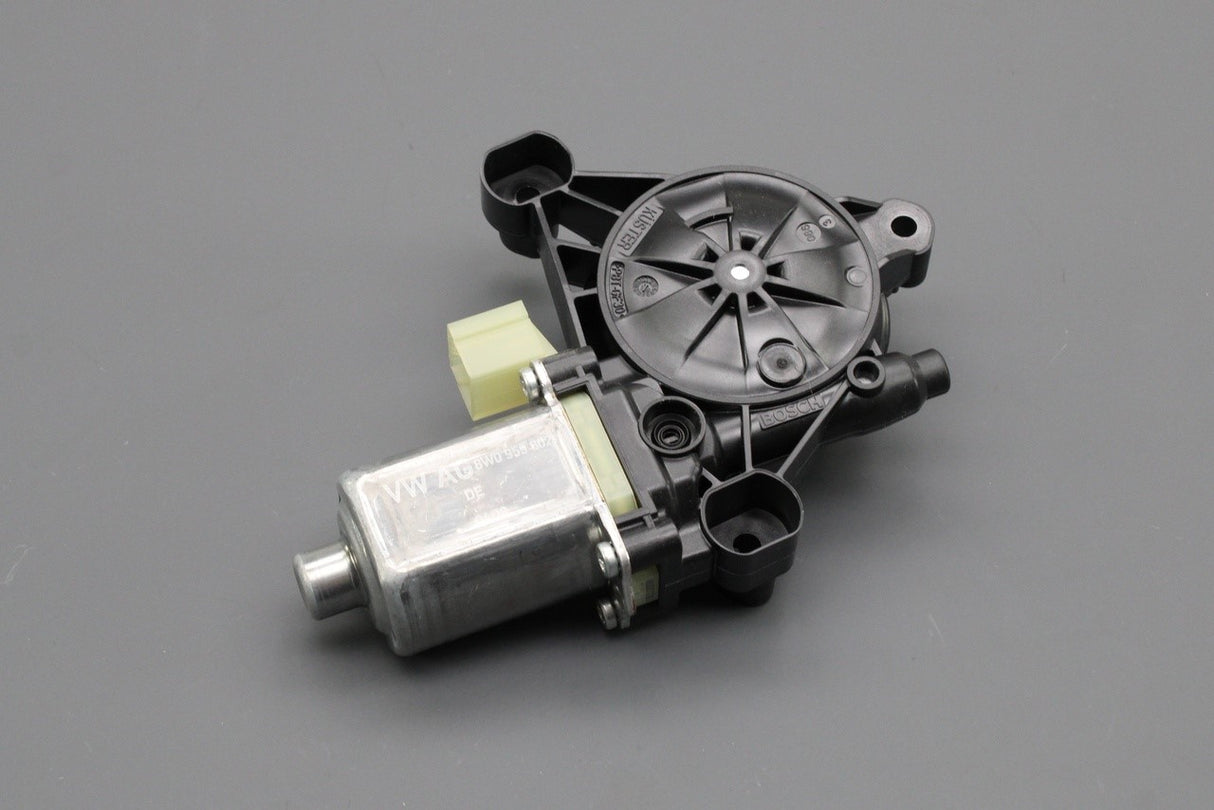 VW Crafter Golf Audi A4 RS4 A5 Q7 Q8 R8 window regulator motor 8W0959802