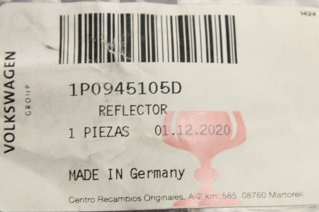SEAT Leon 2006-2013 bumper reflector (rear left) 1P0945105D