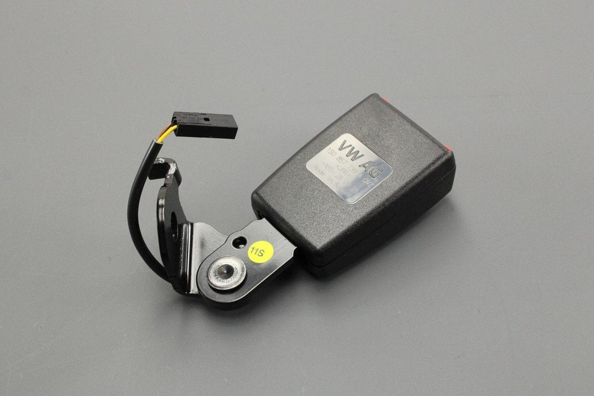 VW Up! Skoda SEAT Mii 2012-on seat belt latch (rear left) 1S0857739A QVZ