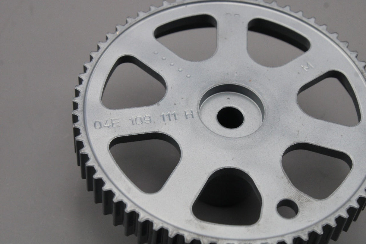 VW Golf MK7 Audi A3 8V Skoda SEAT 1.4 TSI toothed belt pulley 04E109111H