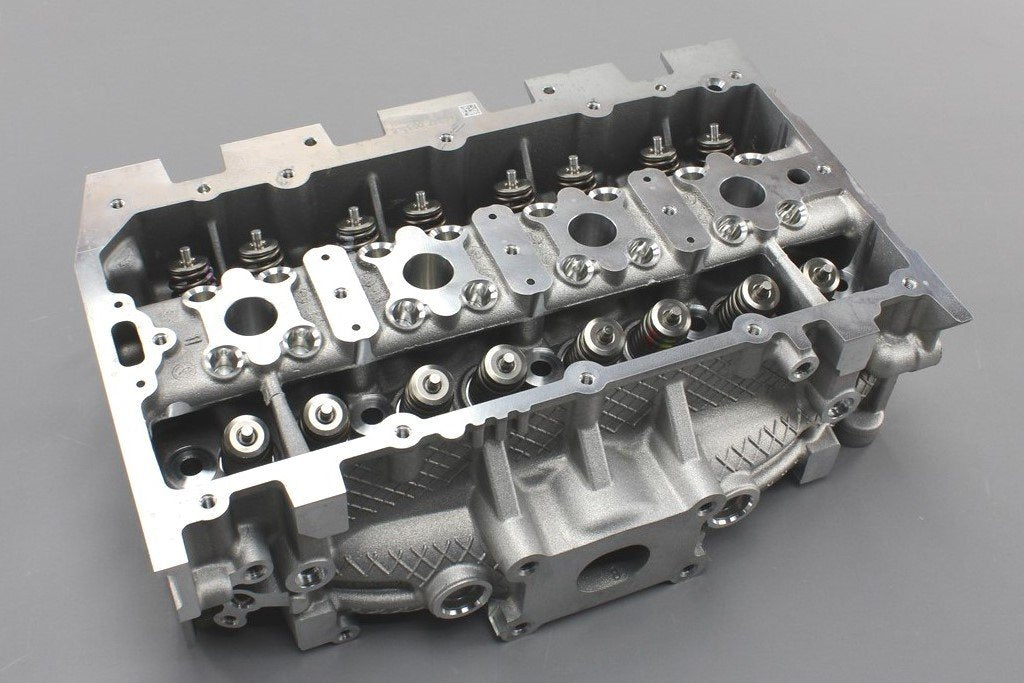 VW Audi Skoda SEAT 1.4 TSI TFSI cylinder head with valves 04E103064FX