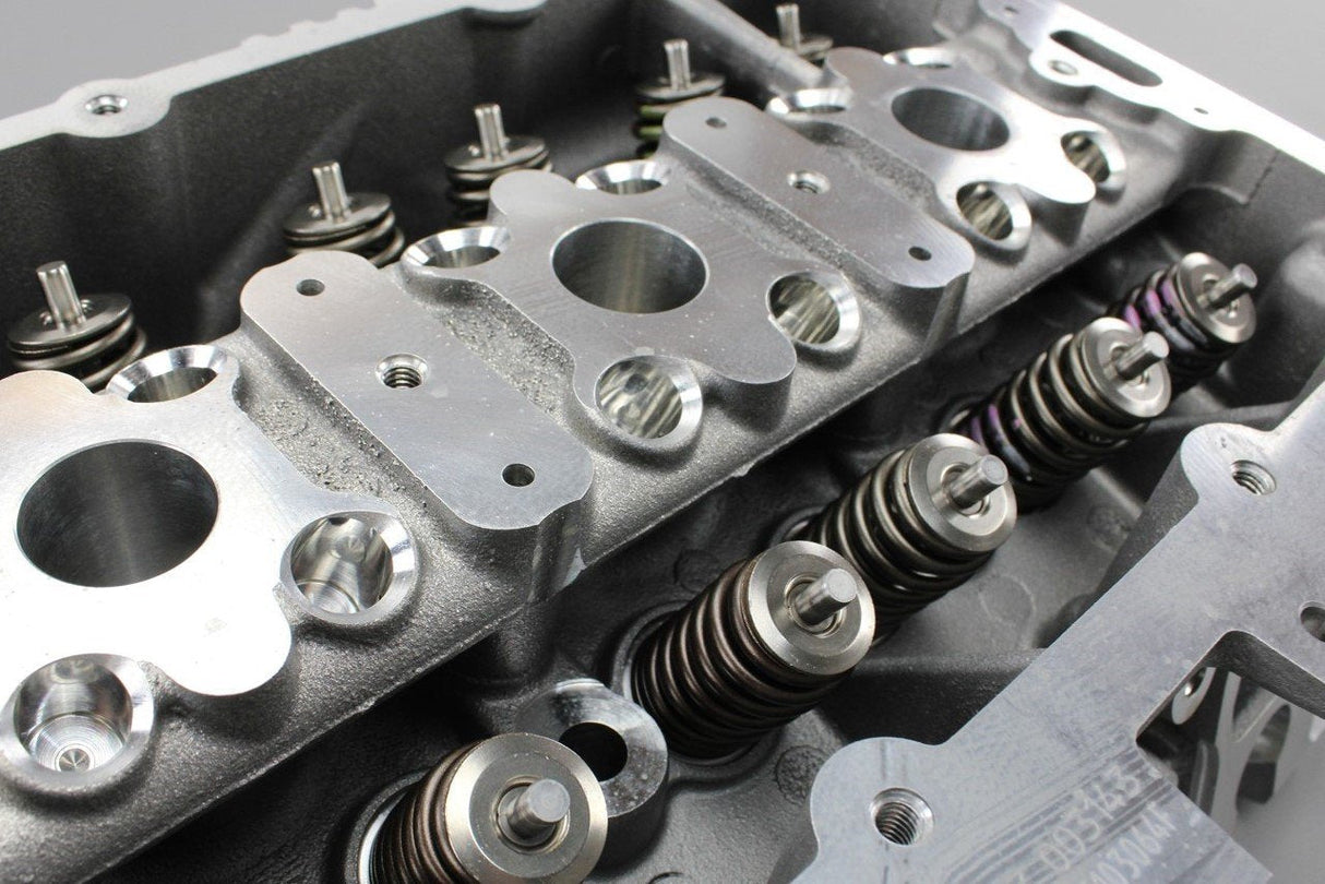 VW Audi Skoda SEAT 1.4 TSI TFSI cylinder head with valves 04E103064FX