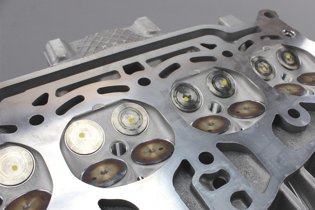 VW Audi Skoda SEAT 1.4 TSI TFSI cylinder head with valves 04E103064FX