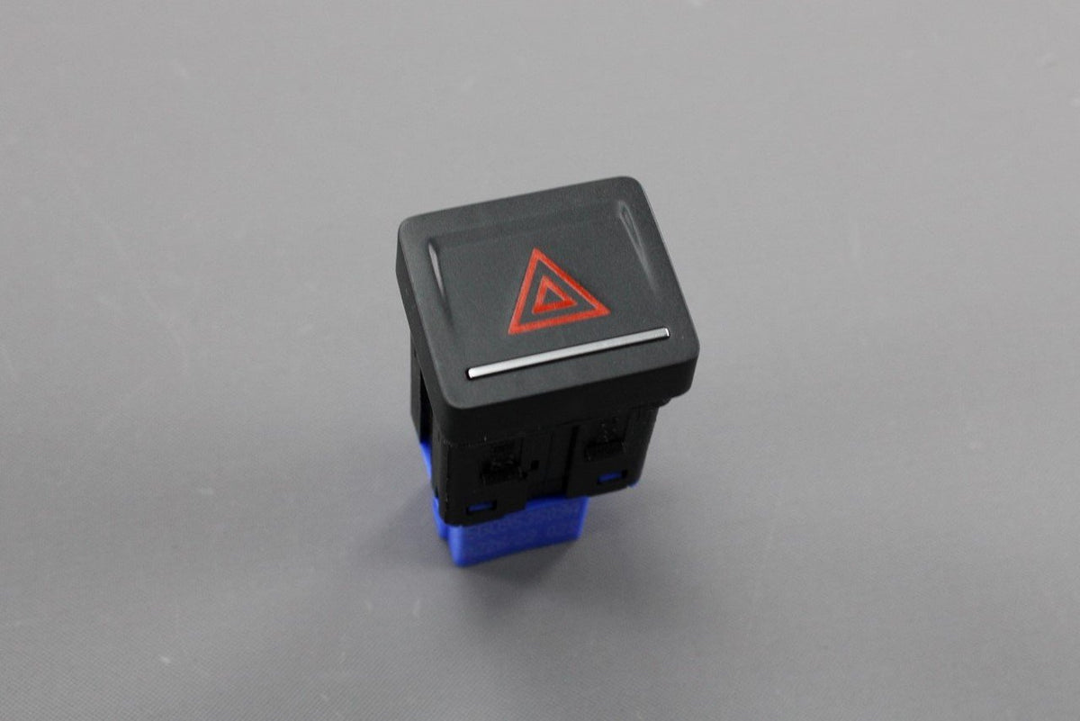 VW Golf MK7 MK7.5 Scirocco hazard light warning switch 5G0953509A, view 1