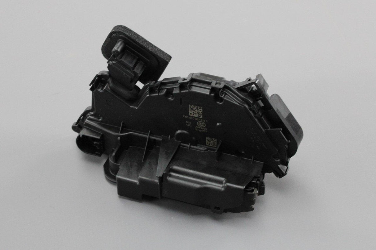 VW Golf Passat Audi Q3 SEAT Skoda front right door lock RHD 5TC837016C