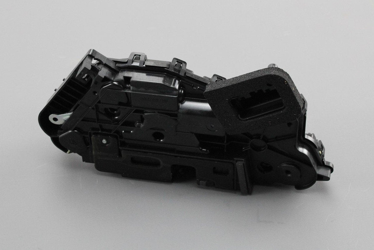 VW Golf Passat Audi Q3 SEAT Skoda front right door lock RHD 5TC837016C