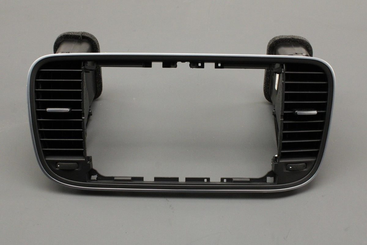 VW Beetle 2012-2019 aluminium dashboard air vent (centre) 5C2858069G 3Q7, view 1