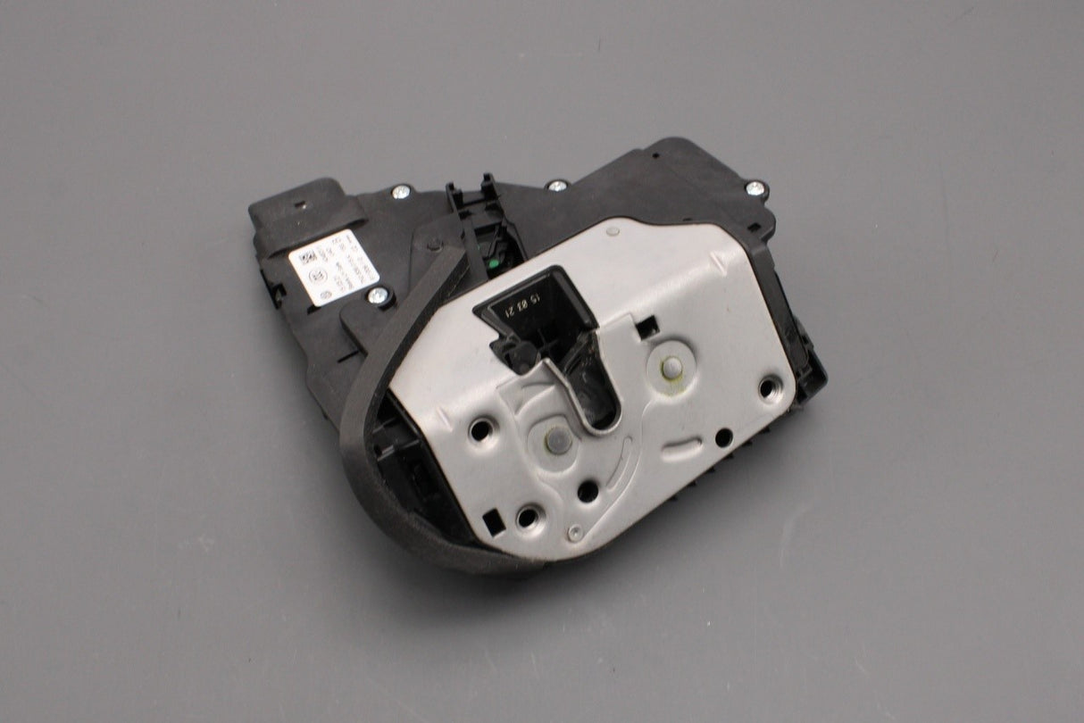 VW Sharan 2011-23 SEAT Alhambra 2011-23 rear door lock (left) 7N0839015K