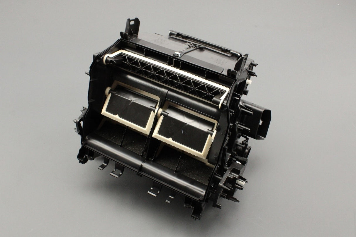 VW Touareg Audi A4 A6 Q5 Q7 RS6 RSQ8 air distribution housing 4M0820356