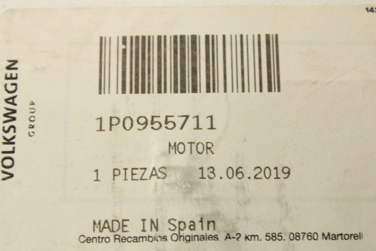 SEAT Leon 2006-2013 wiper motor (rear) 1P0955711