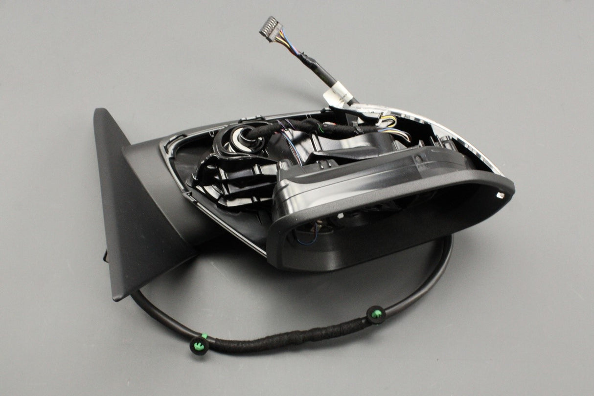 Audi Q8 RSQ8 2019-on RHD wing mirror housing (right) 4M8857410AN 9B9