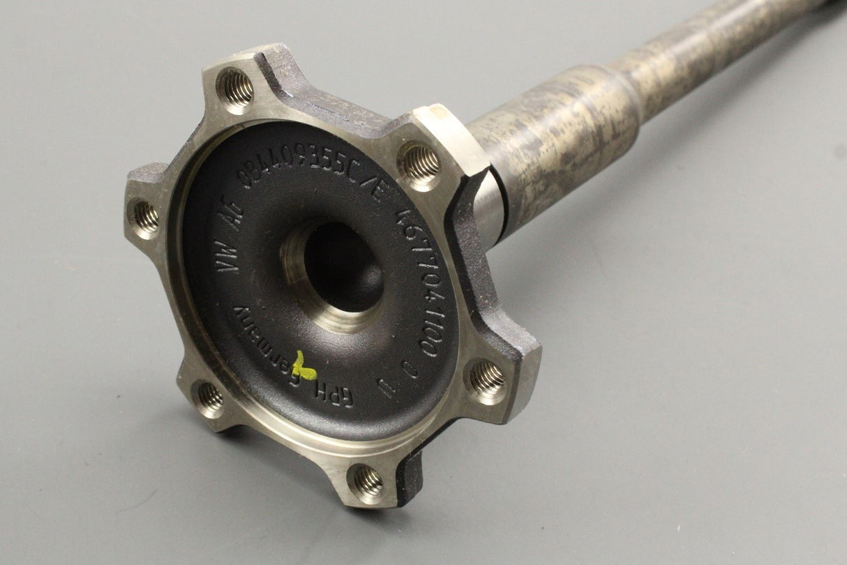 Audi A4 A6 Q5 RS4 2008-on gearbox output shaft (front left) 0B4409355C