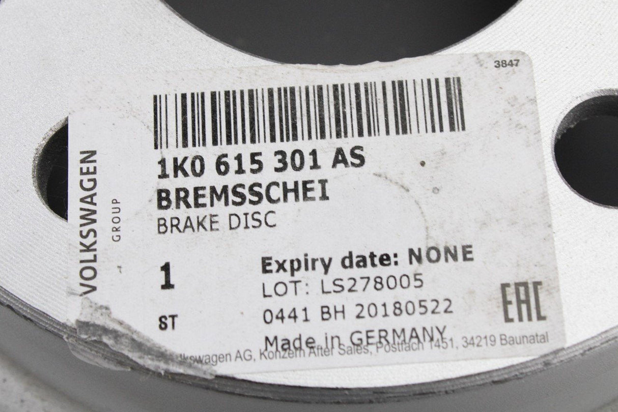 VW Golf MK5 6 Caddy Audi A3 Yeti Leon front brake discs x2 1K0615301AS