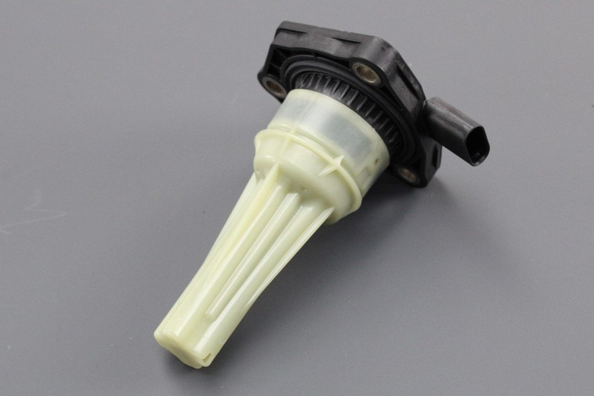 VW Golf MK8 Polo AW Audi Skoda SEAT 1.5 TSI oil level sensor 04C907660A