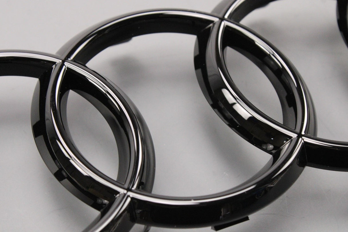 Audi A3 S3 A4 S4 A5 S5 front Audi rings badge in black 8W0071801