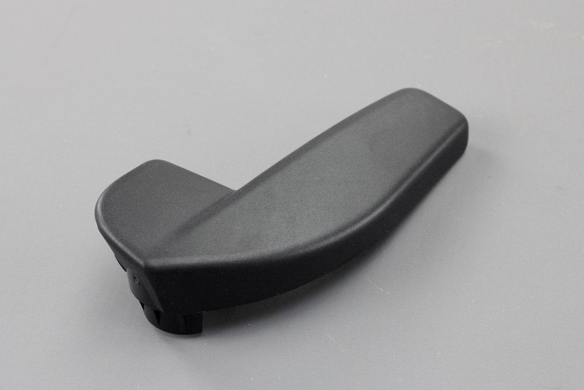 Skoda Octavia 2013-20 Karoq Bonnet pull release handle 5E2823533 9B9, view 1