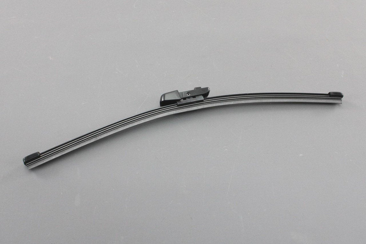 VW Passat B8 Estate 2015-on rear wiper blade (340mm) 3G9955427B