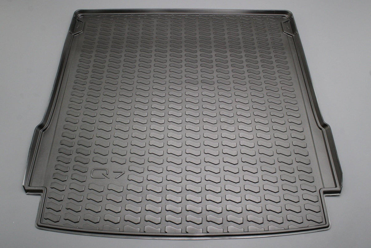 Audi Q7 e-tron 2016-on luggage compartment boot liner 4M0061180B, view 1
