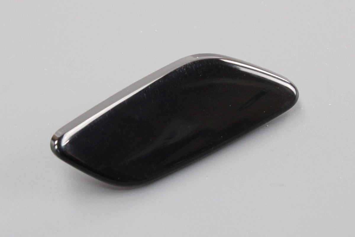 Toyota headlamp washer nozzle cover 85046-0K031, view 1