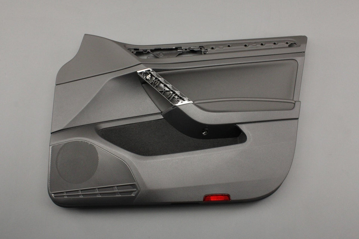 VW Golf MK7 MK7.5 13-20 RHD door card trim (front right) 5G4867024E AQO, view 1