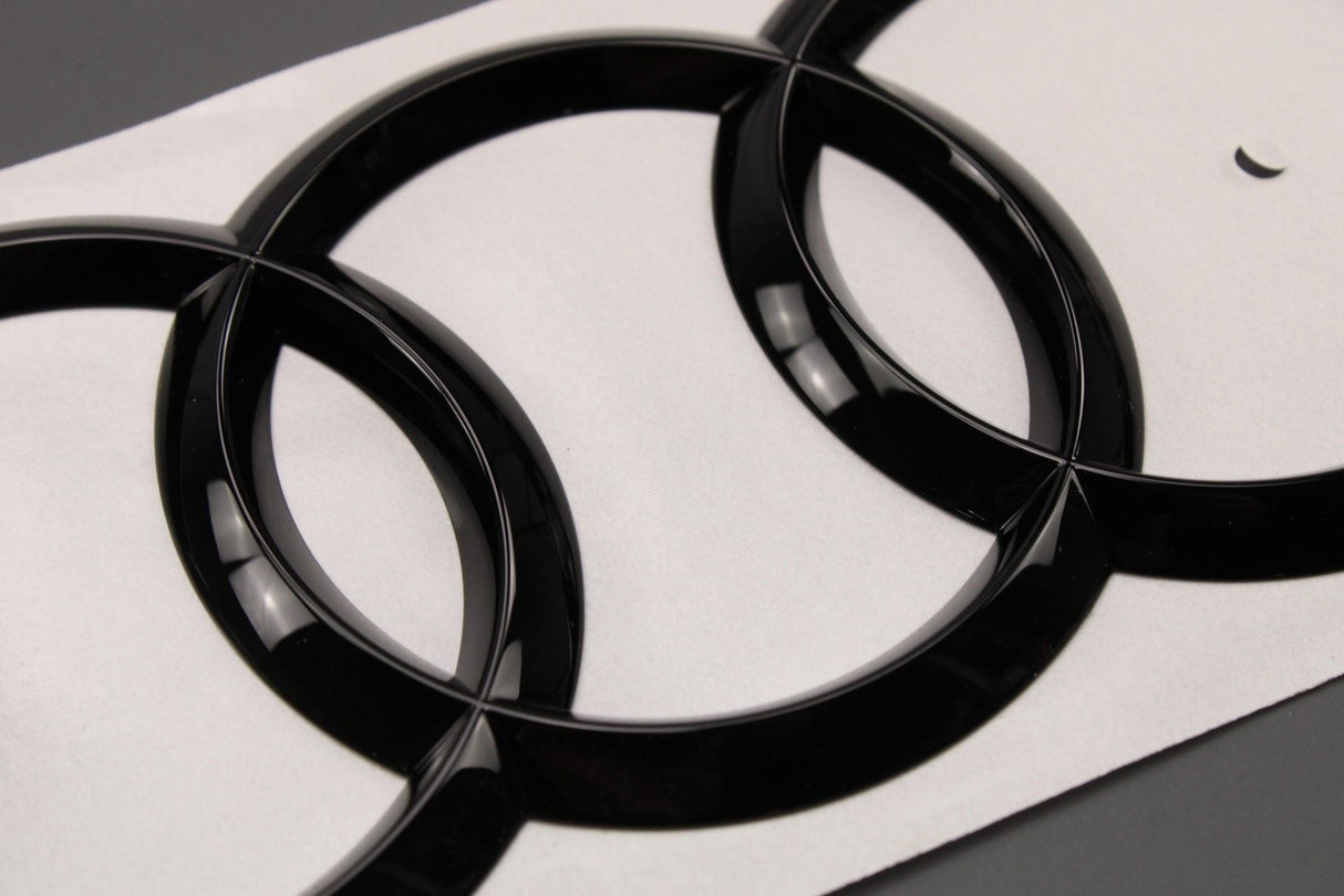 Audi e-tron Sportback 2020-on black rear Audi rings logo badge 4K4071802