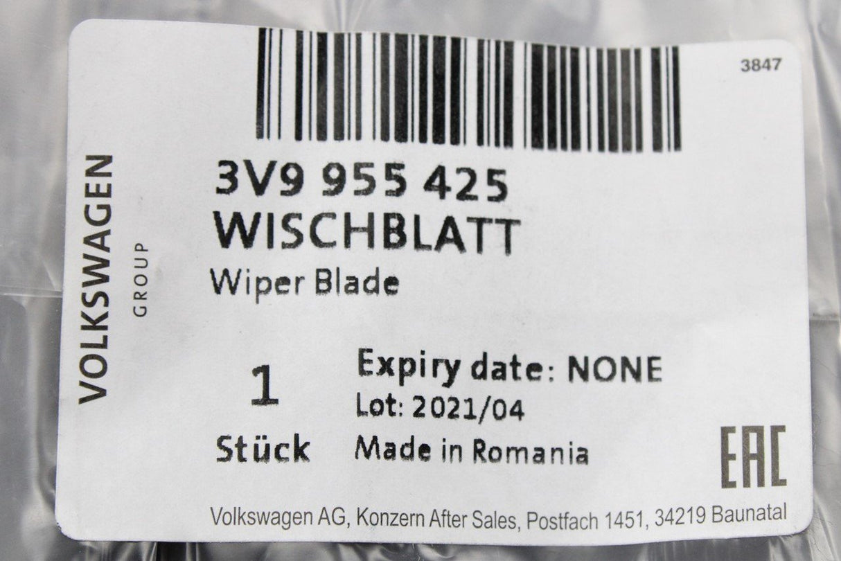 Skoda Superb 3V Estate 2015-on window wiper blade (rear) 3V9955425