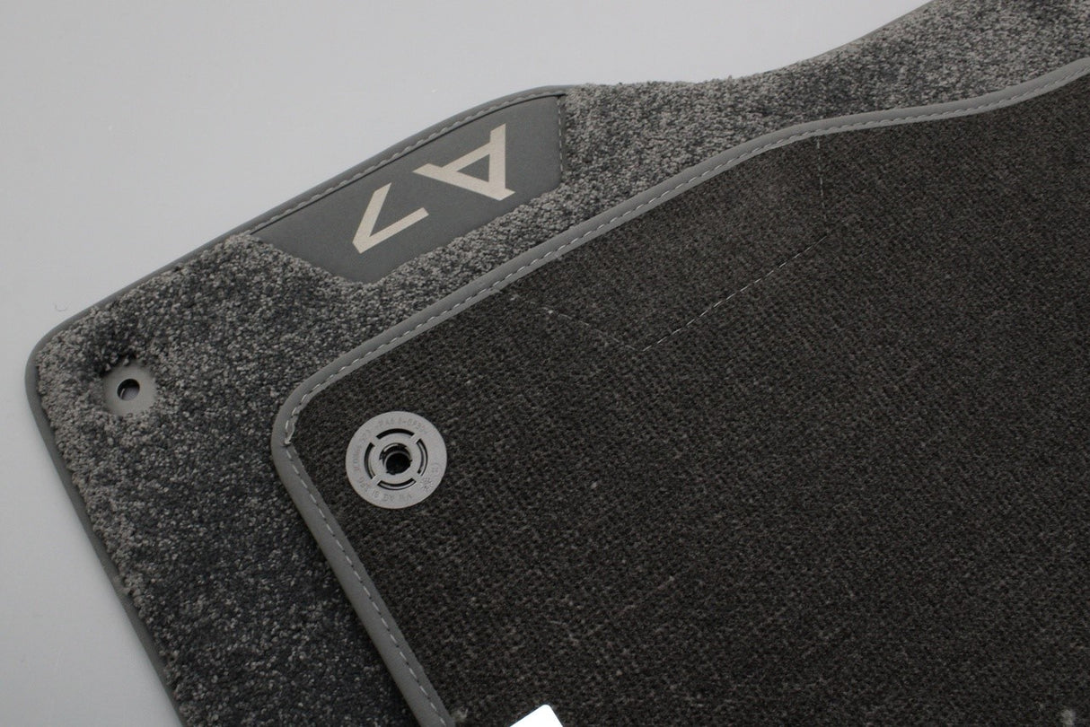 Audi A7 S7 RS7 2019-2026 RHD premium front floor mats 4K8061275B 6PS