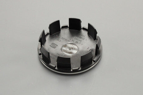 SEAT Alhambra 2016-on alloy wheel centre cap 7N5601171 CBX