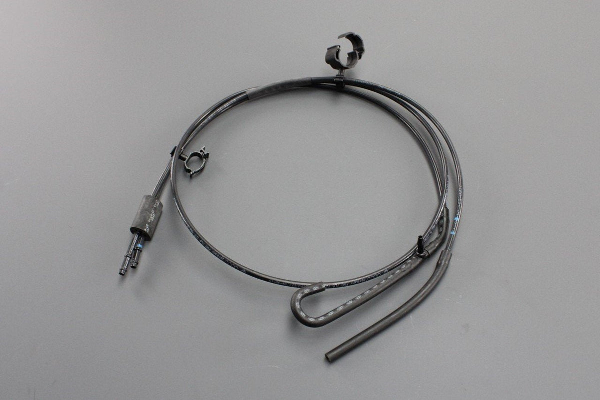 VW Touareg 03-07 turbo pressure converter vacuum hose 2.5 TDI 7L6129482M, view 1