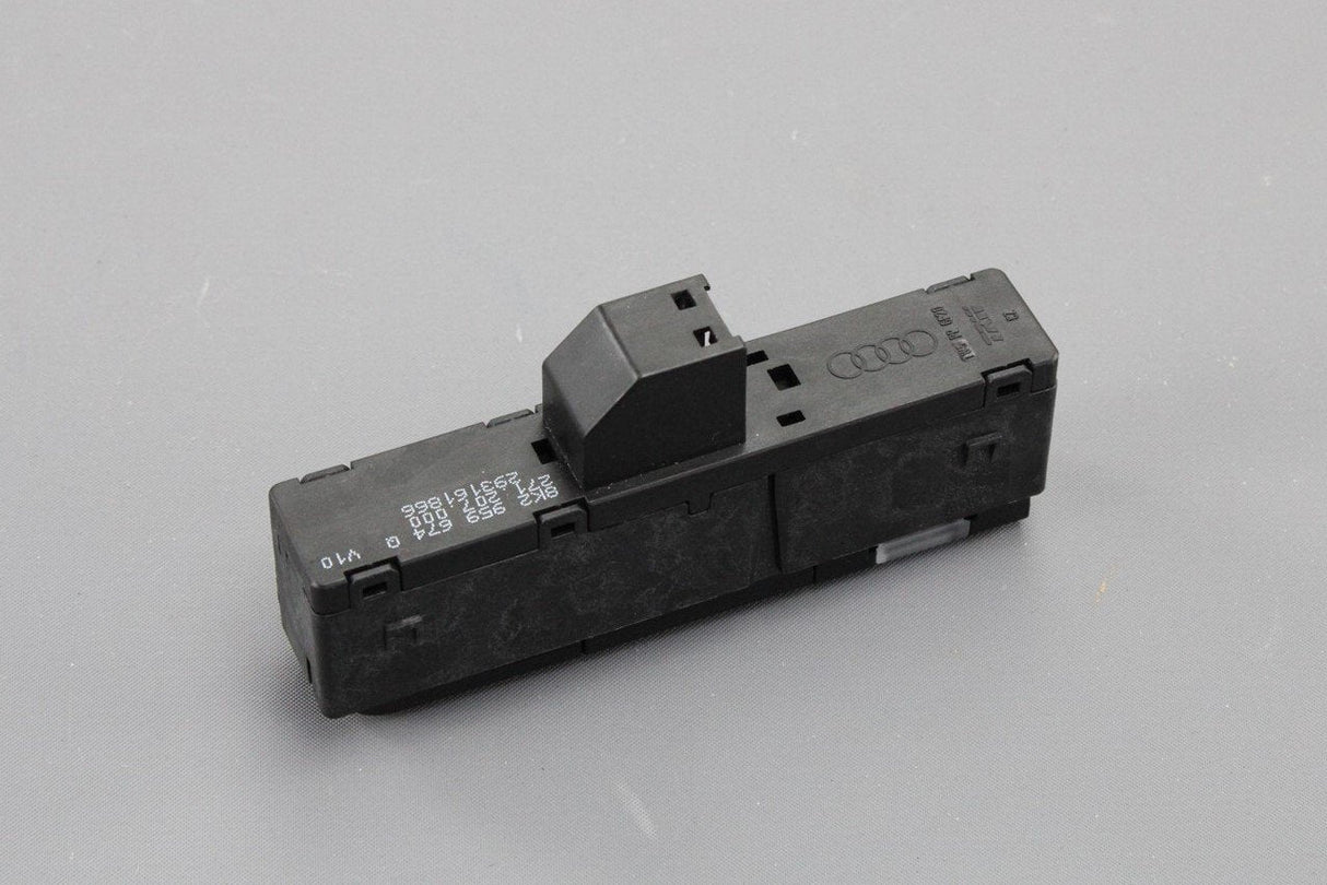 Audi A4 A5 RS5 Q5 stop/start button switch pack 8K2959674Q V10