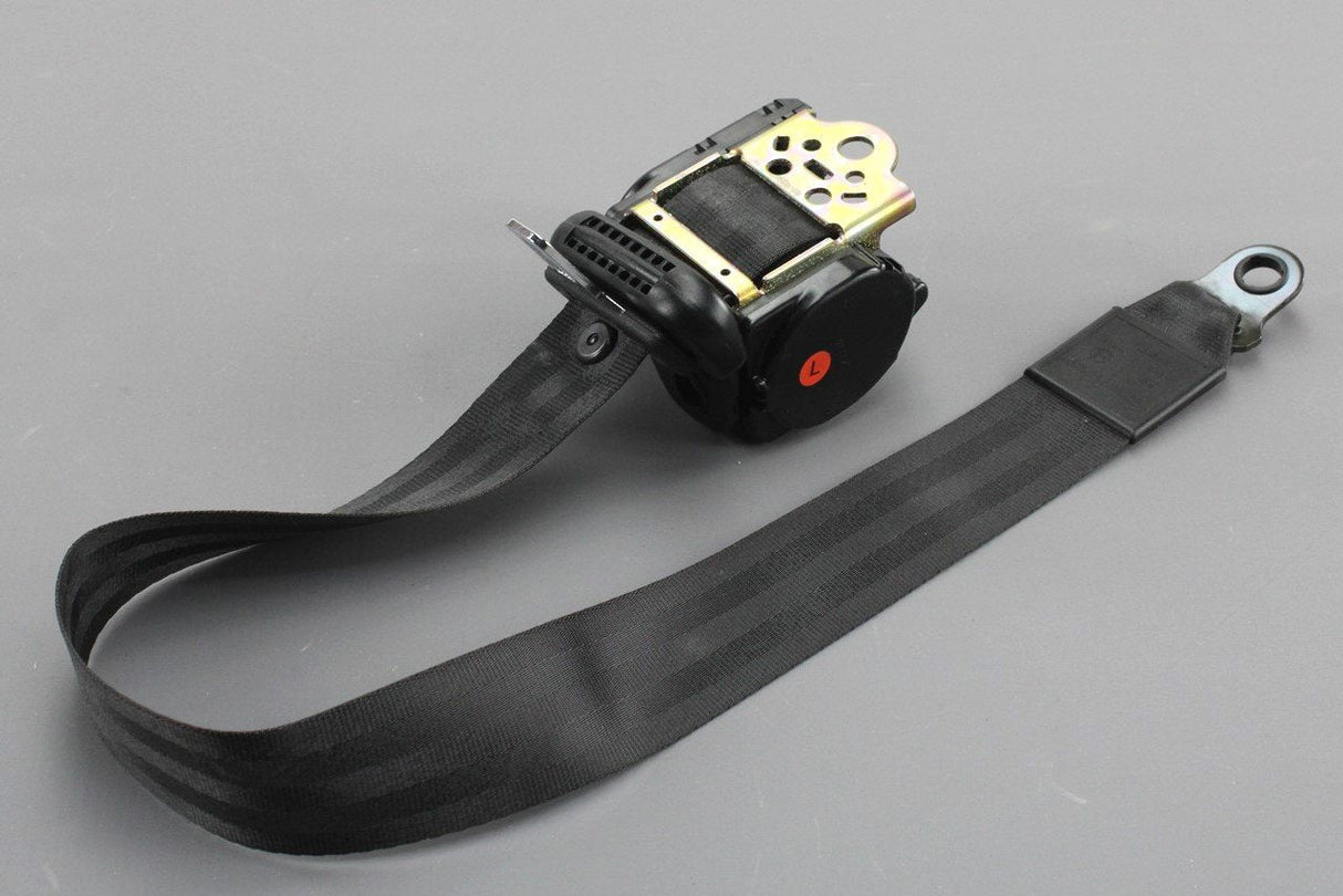 VW Passat B3 1988-93 three point seat-belt (front, left) 357857705