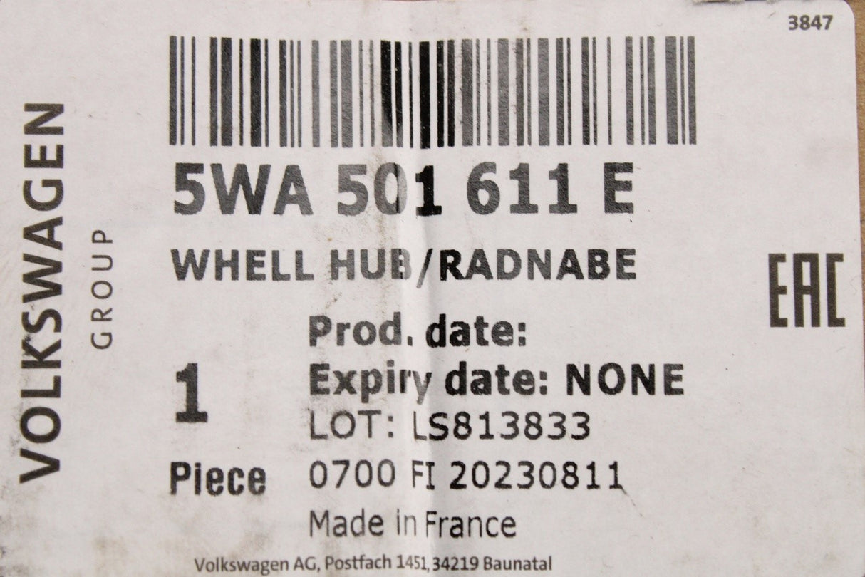 VW Tiguan 2016-on SEAT Tarraco wheel hub with bearing (rear) 5WA501611E