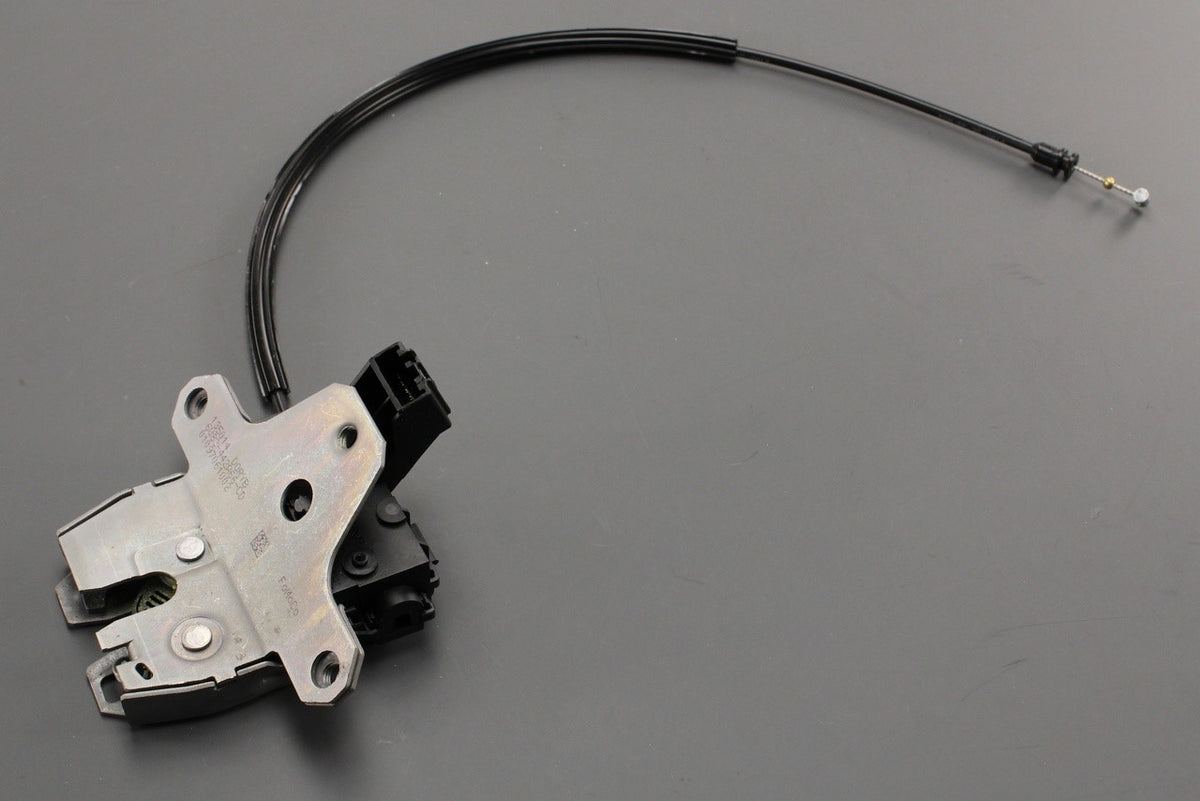 Jaguar XF 2009-2015 boot lid latch lock C2Z11315, view 1