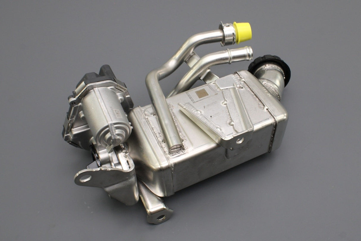 Audi A4 16-25 A5 A6 A7 Q5 2.0 TDI EGR exhaust gas cooler 05L131512A