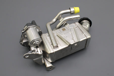 Audi A4 16-25 A5 A6 A7 Q5 2.0 TDI EGR exhaust gas cooler 05L131512A