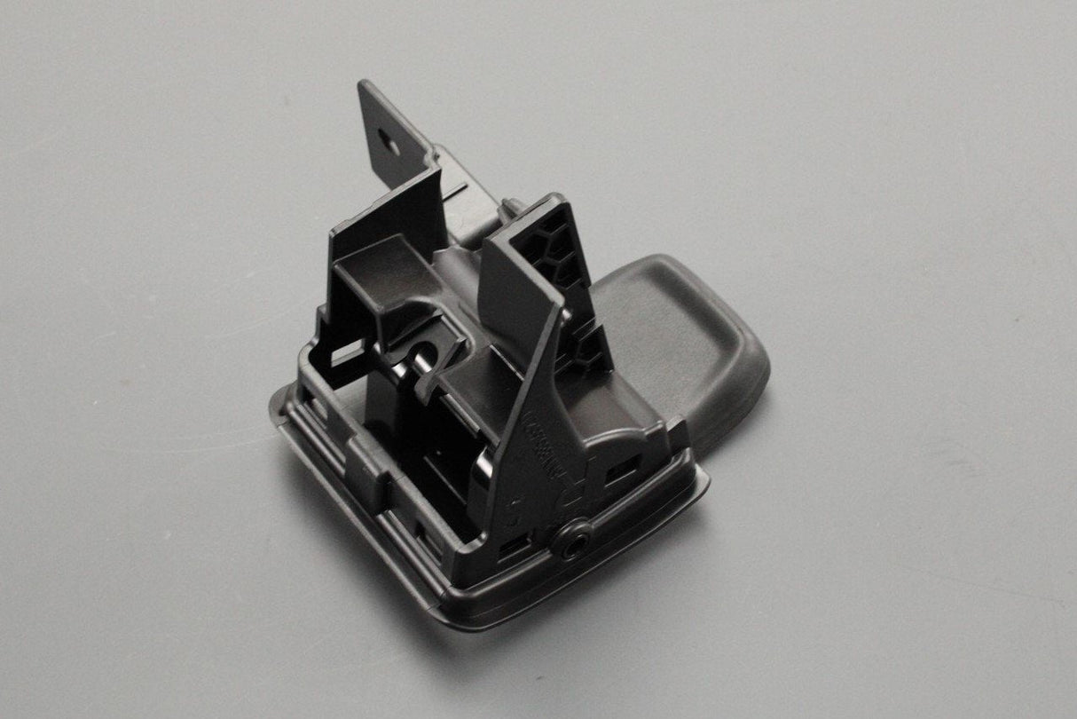 SEAT Tarraco 2019-on 2nd row seat release handle (right) 5NN885652D 82V