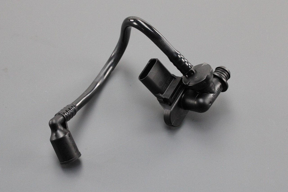VW Golf MK6 Audi A3 brake servo vacuum pipe w/valve (auto) 1K0612041JT